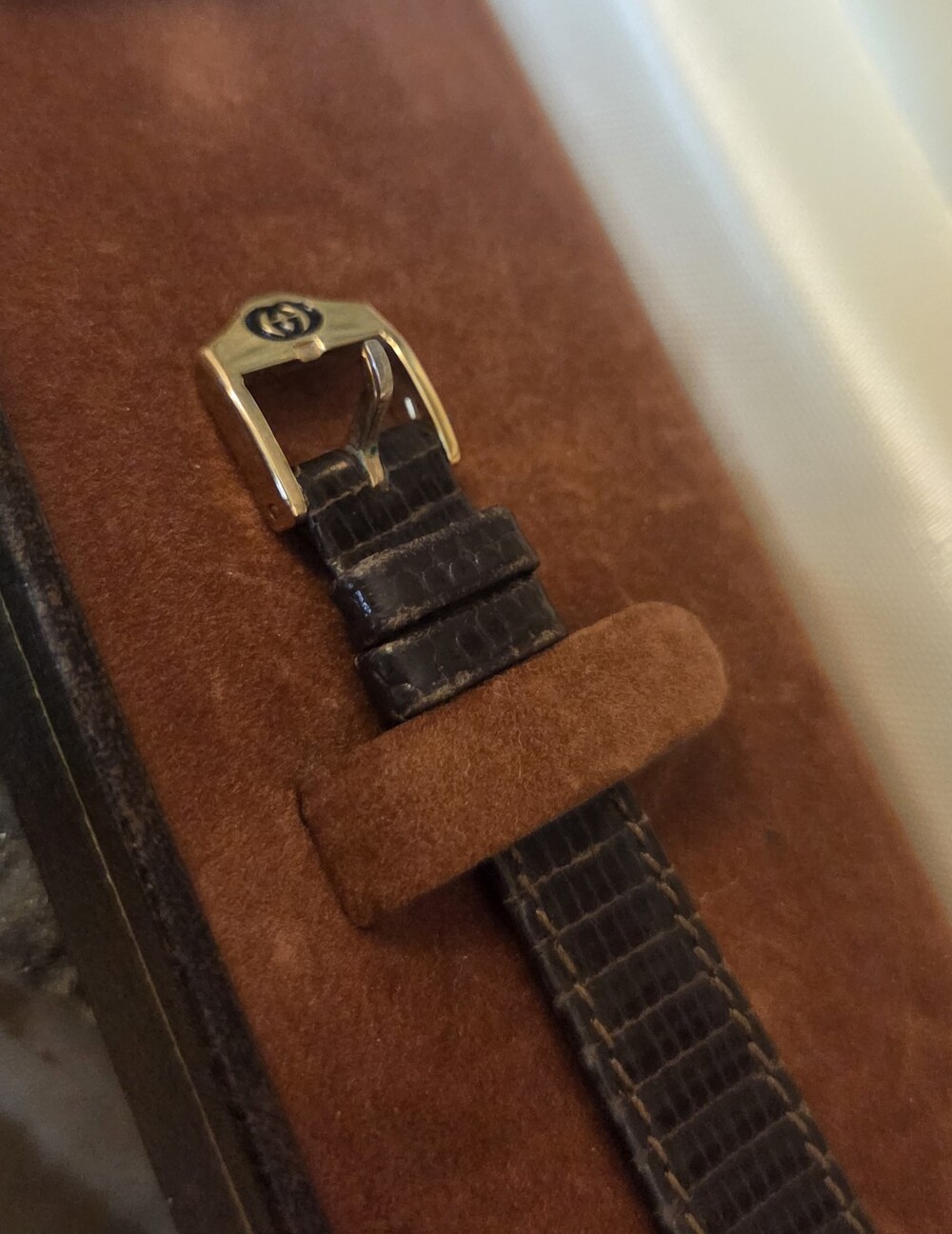 Gorgeous Ladies Vintage Gucci Watch In The Original Box- Prestine Condition - Picture 8 of 8